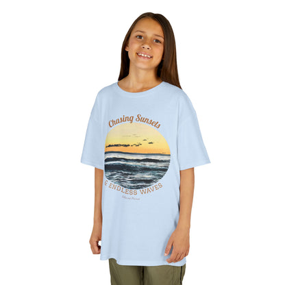 "Chasing Sunsets & Endless Waves" Kids T-shirt